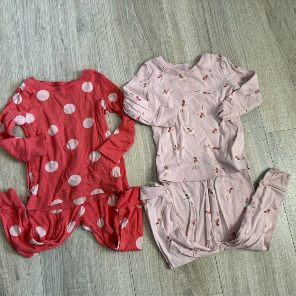 Old Navy Baby 2 Pajama Sets - Pink and Red